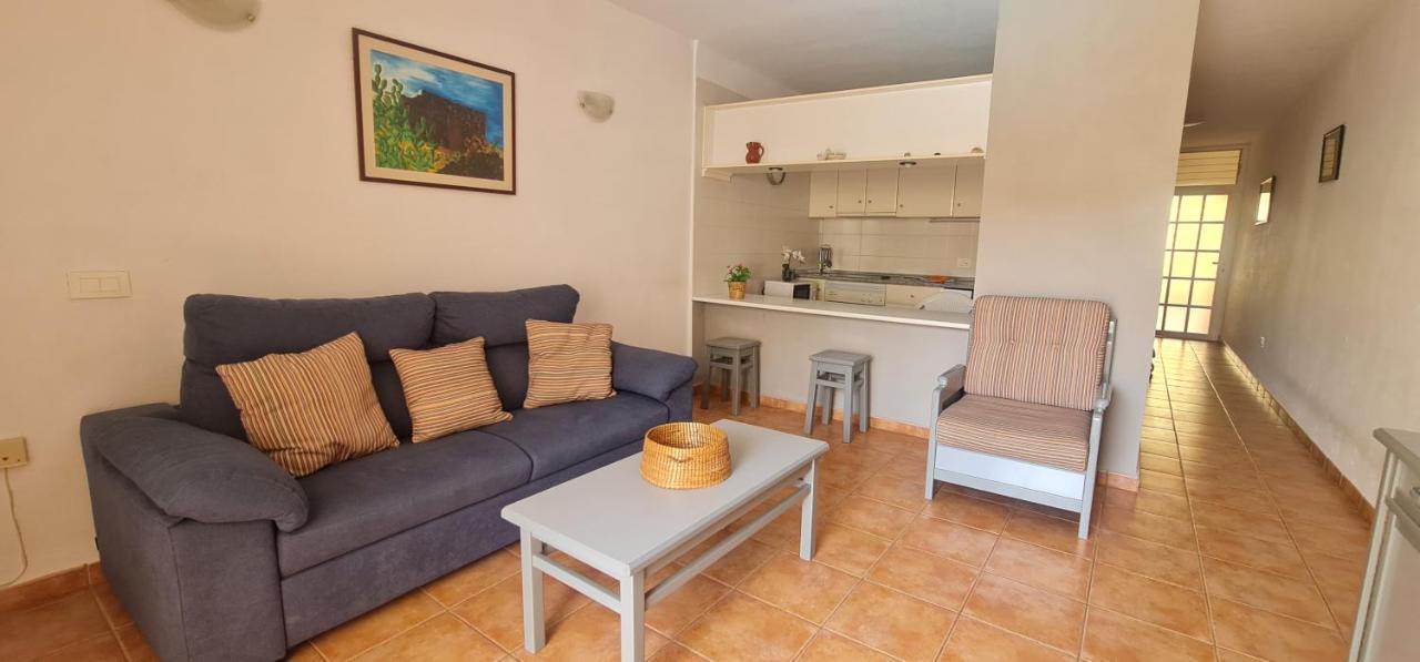 Vivienda Vacacional Marineda Sol Con Piscina El Medano Exterior foto